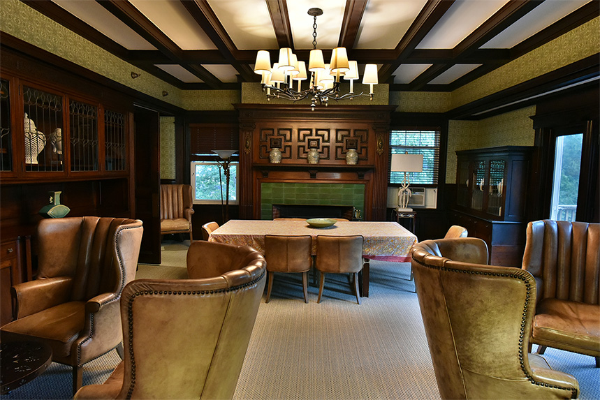 Dining Area at the Longwood Inn